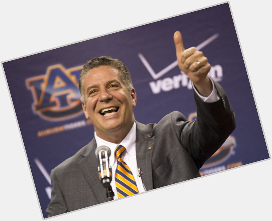 Bruce Pearl Average body,  salt and pepper hair & hairstyles