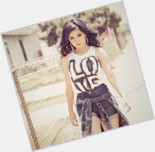 becky g clothes style 10