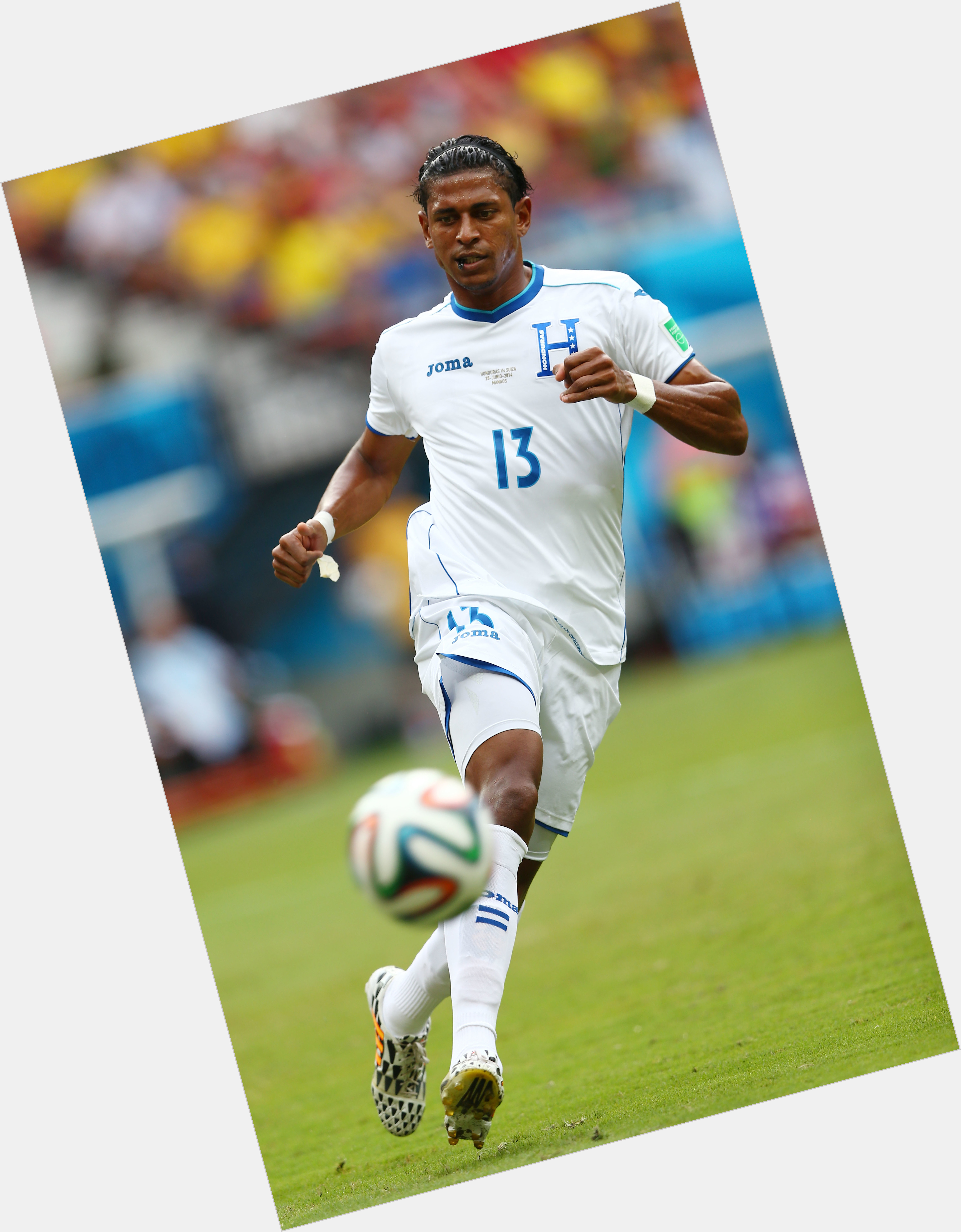 Carlo Costly sexy 3