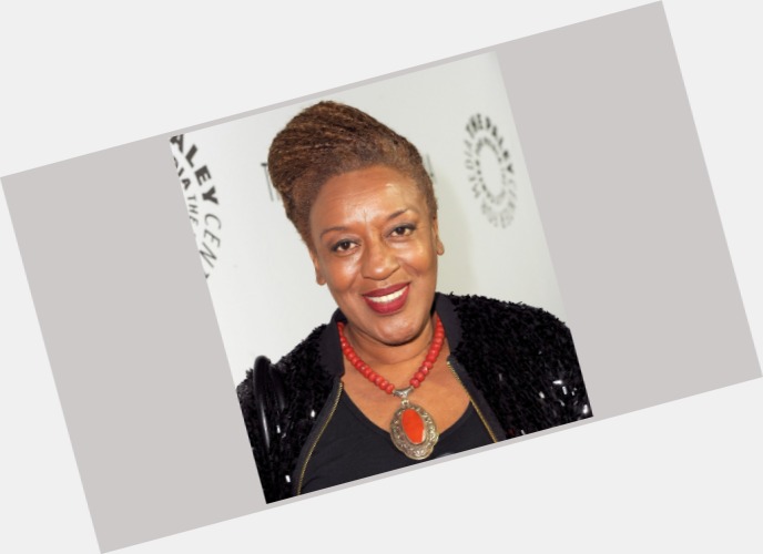 Https://fanpagepress.net/m/C/Cch Pounder Dating 7