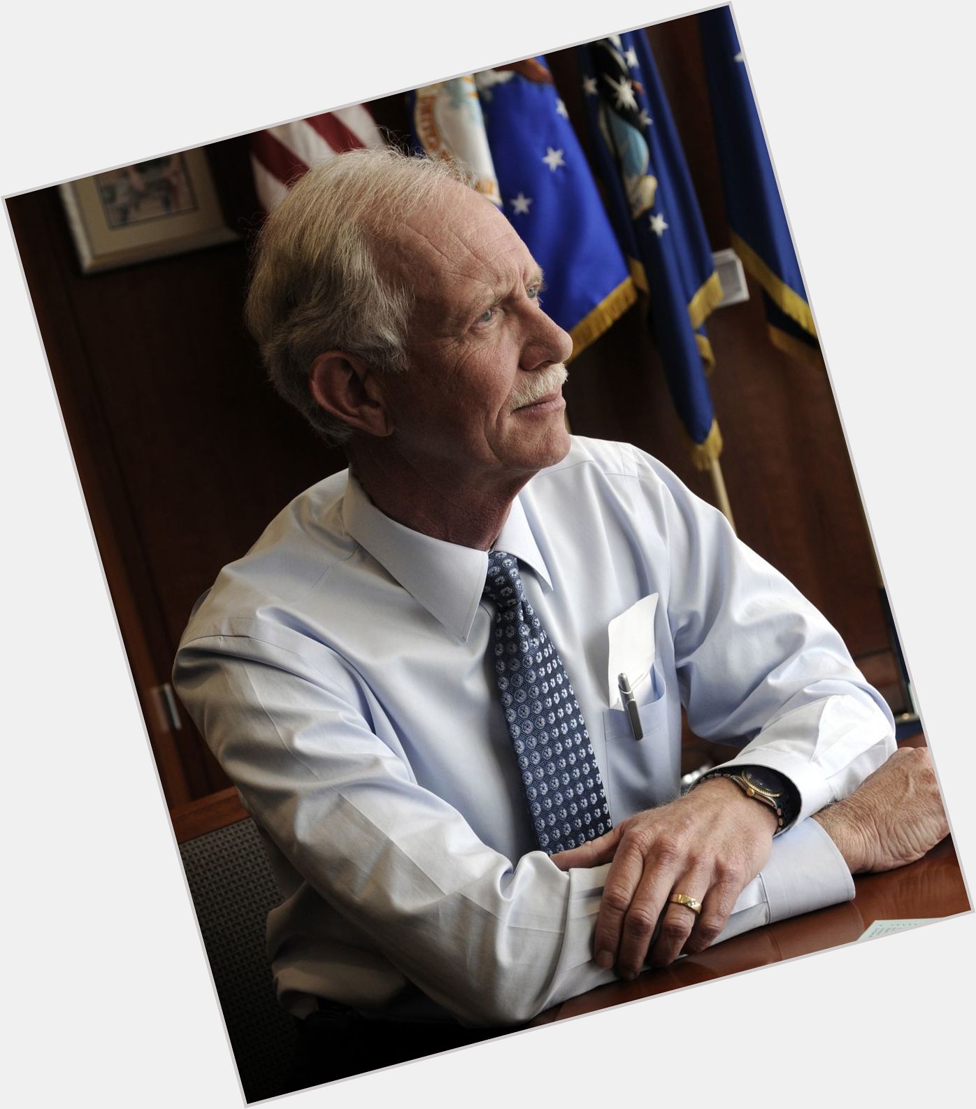 Https://fanpagepress.net/m/C/Chesley Sully Sullenberger New Pic 1