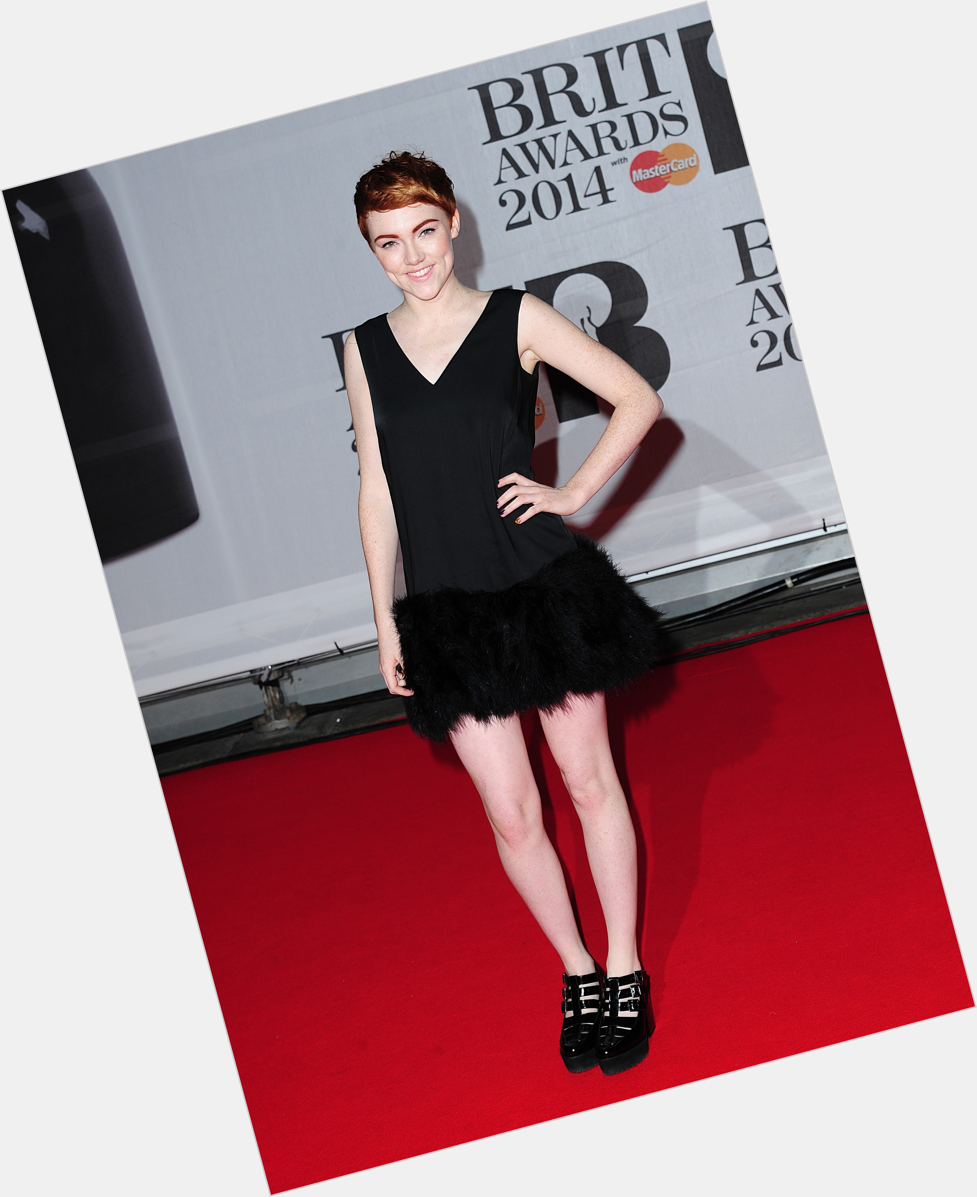 Chloe Howl full body 4