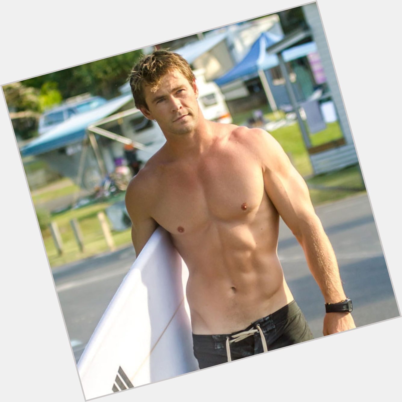 Chris Hemsworth body 4.jpg