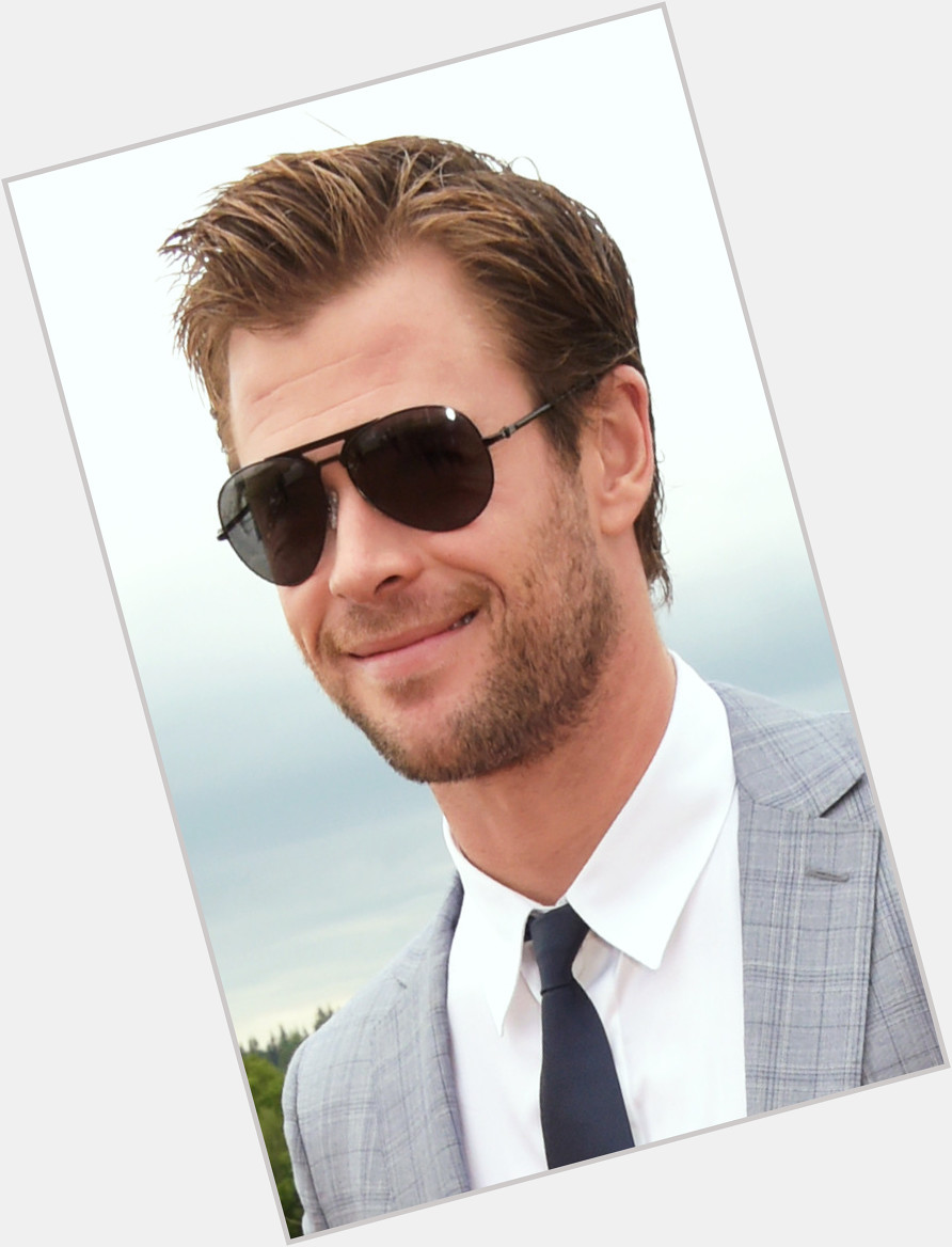 Chris Hemsworth exclusive hot pic 5.jpg