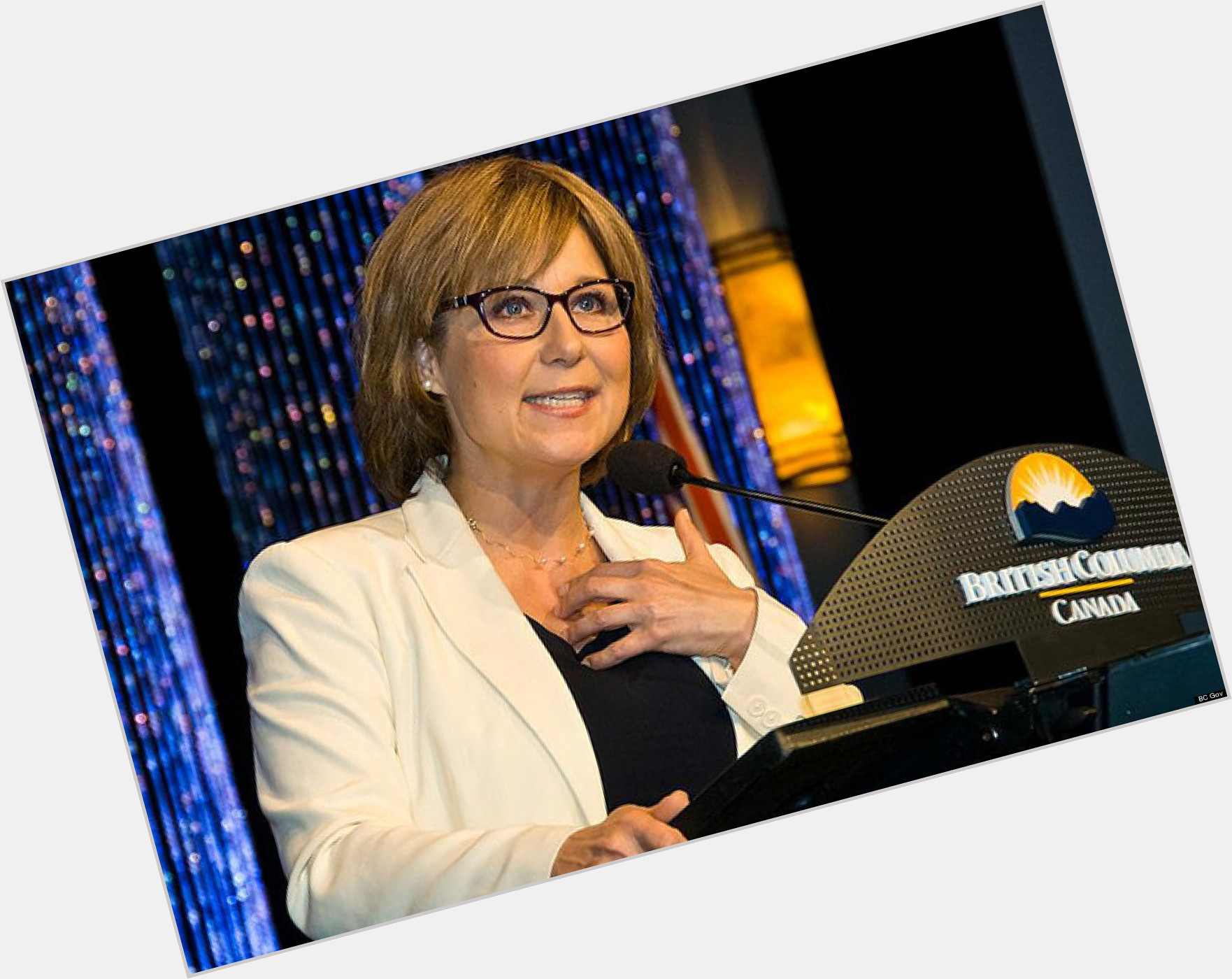 Christy Clark hairstyle 7