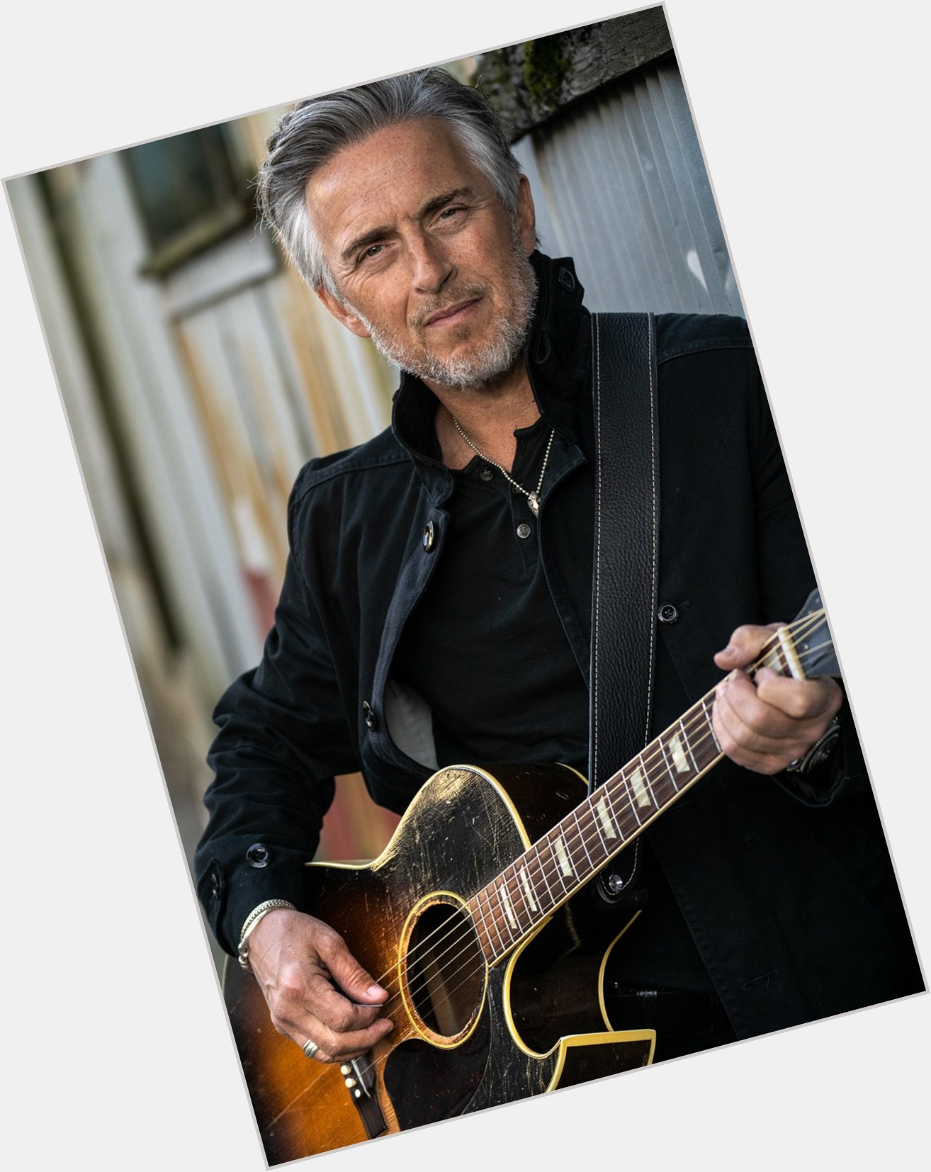 Colin James new pic 1