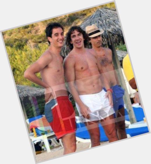 Carles Puyol Athletic body,  light brown hair & hairstyles