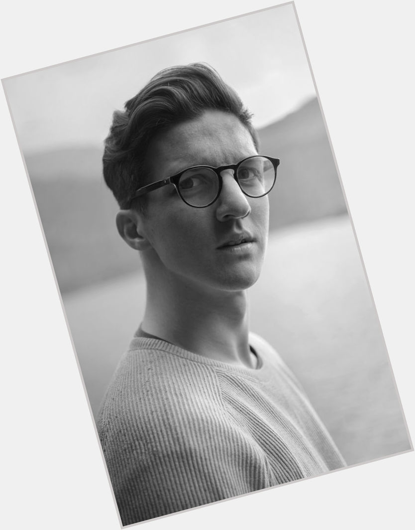 Dan Croll sexy 3