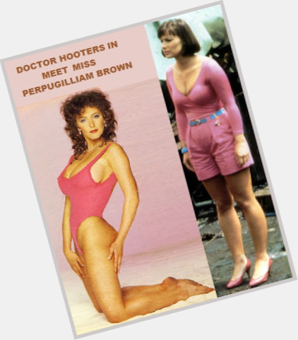 Debee Ashby Average body,  blonde hair & hairstyles