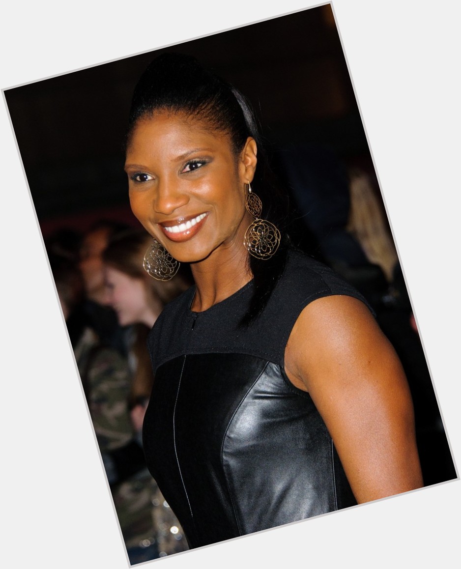 Denise Lewis hairstyle 3