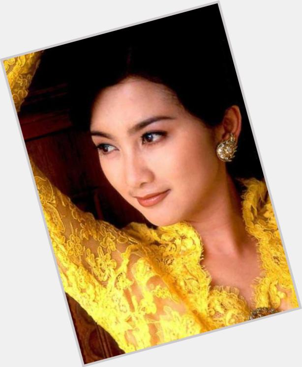Desy Ratnasari young 4