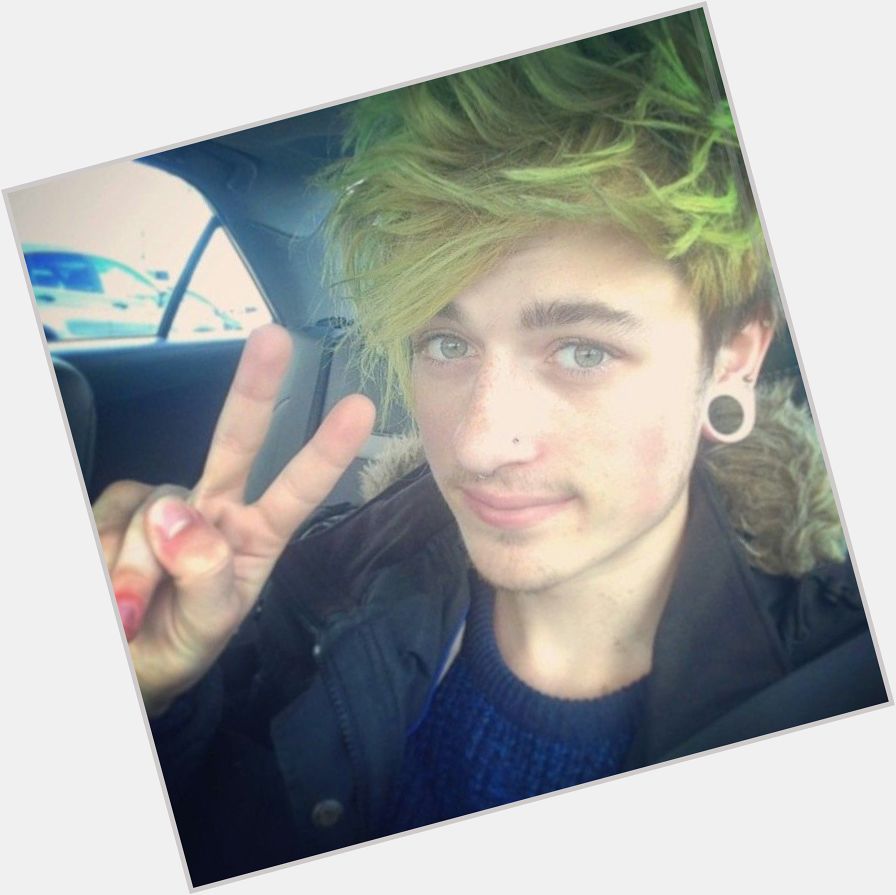 Drew Gilchrist picture 1