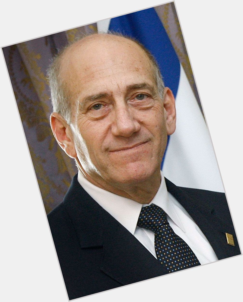 Ehud Olmert Average body,  salt and pepper hair & hairstyles