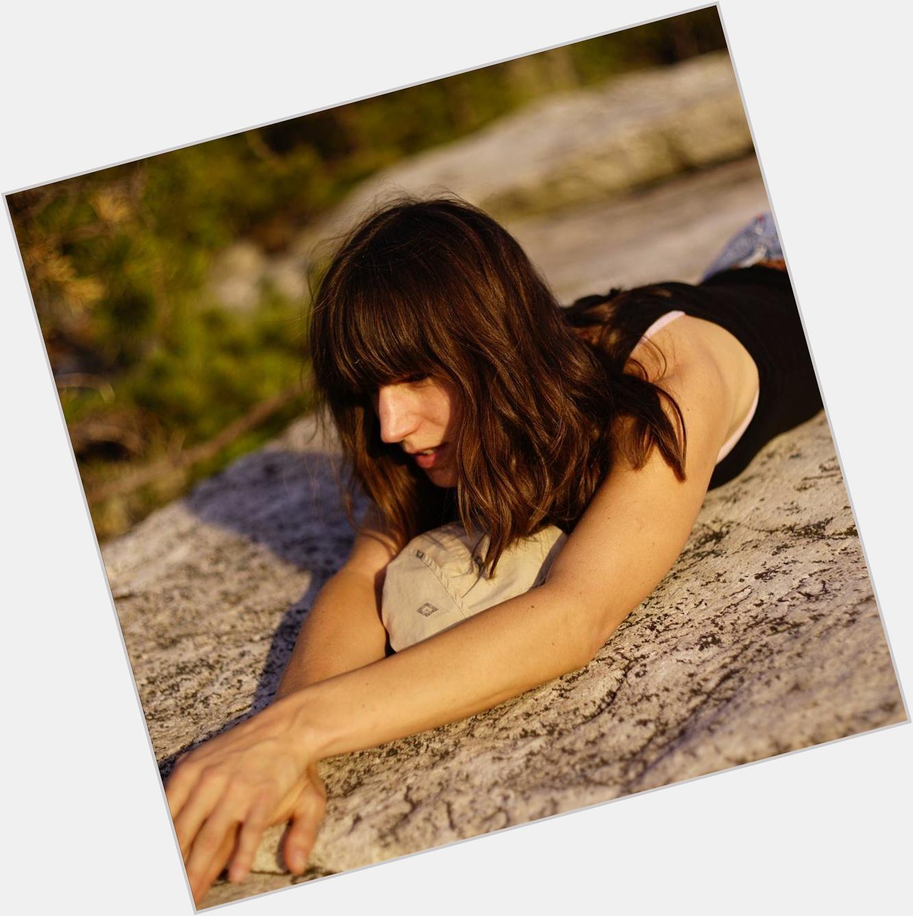 Eleanor Friedberger hairstyle 6