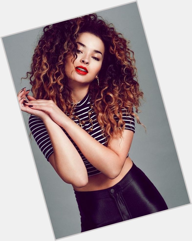 Ella Eyre hairstyle 4