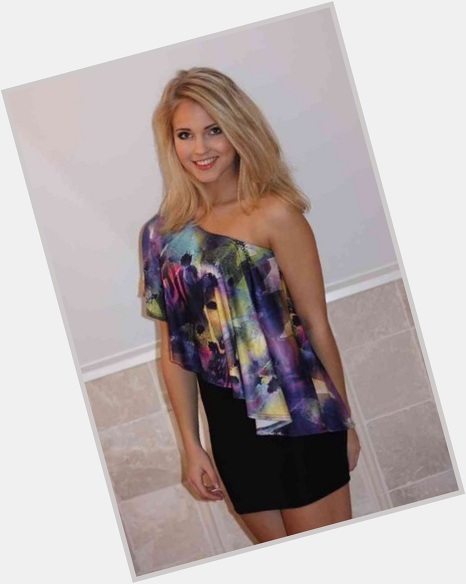 Emilie Marie Nereng full body 2