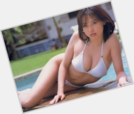 Eri Kyokuyama shirtless bikini