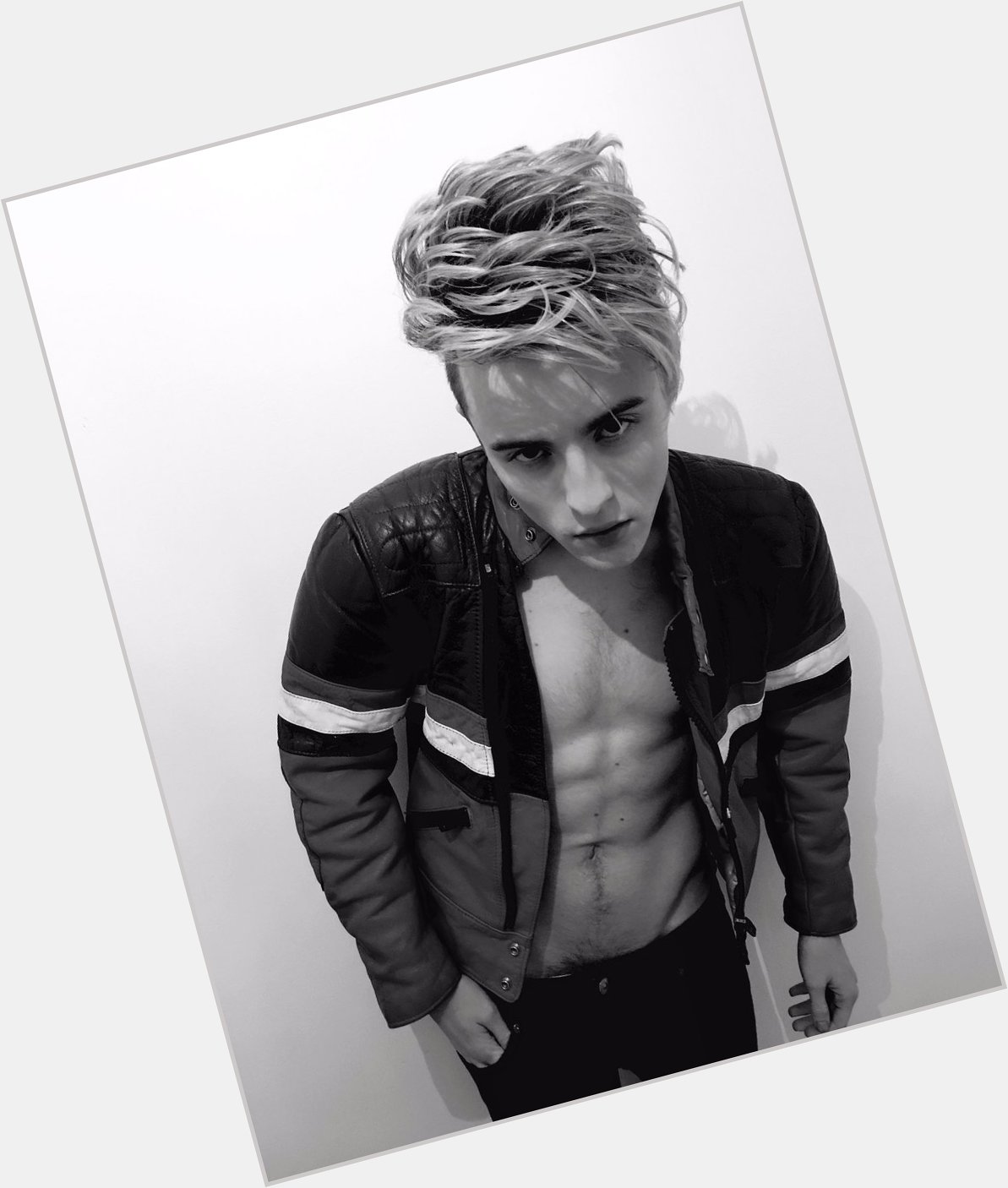 Edward Grimes Athletic body,  dyed blonde hair & hairstyles
