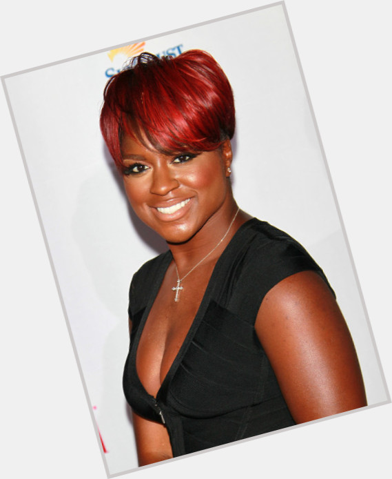 Ester Dean Average body,  dyed red hair & hairstyles