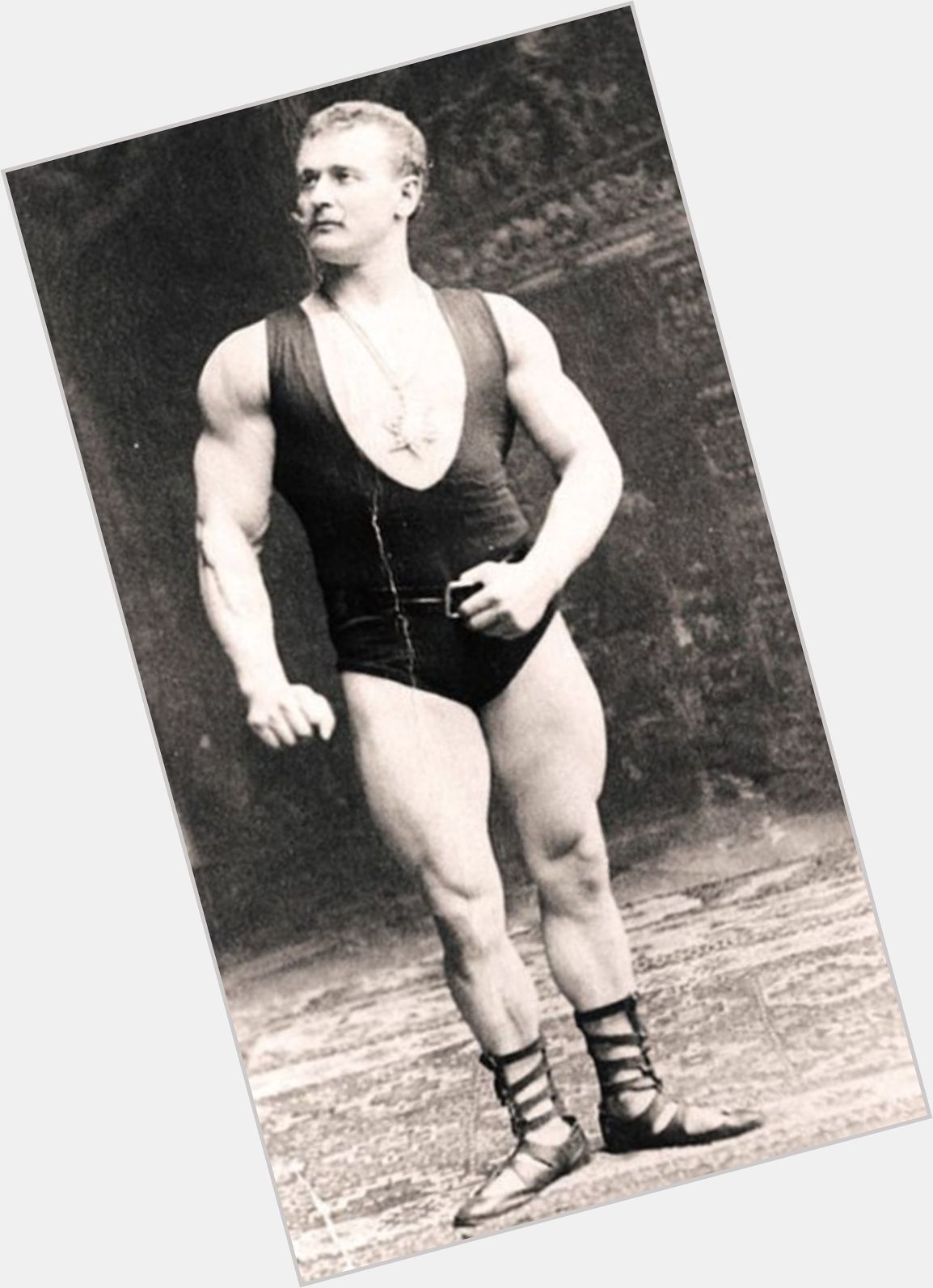 Eugen Sandow Bodybuilder body,  