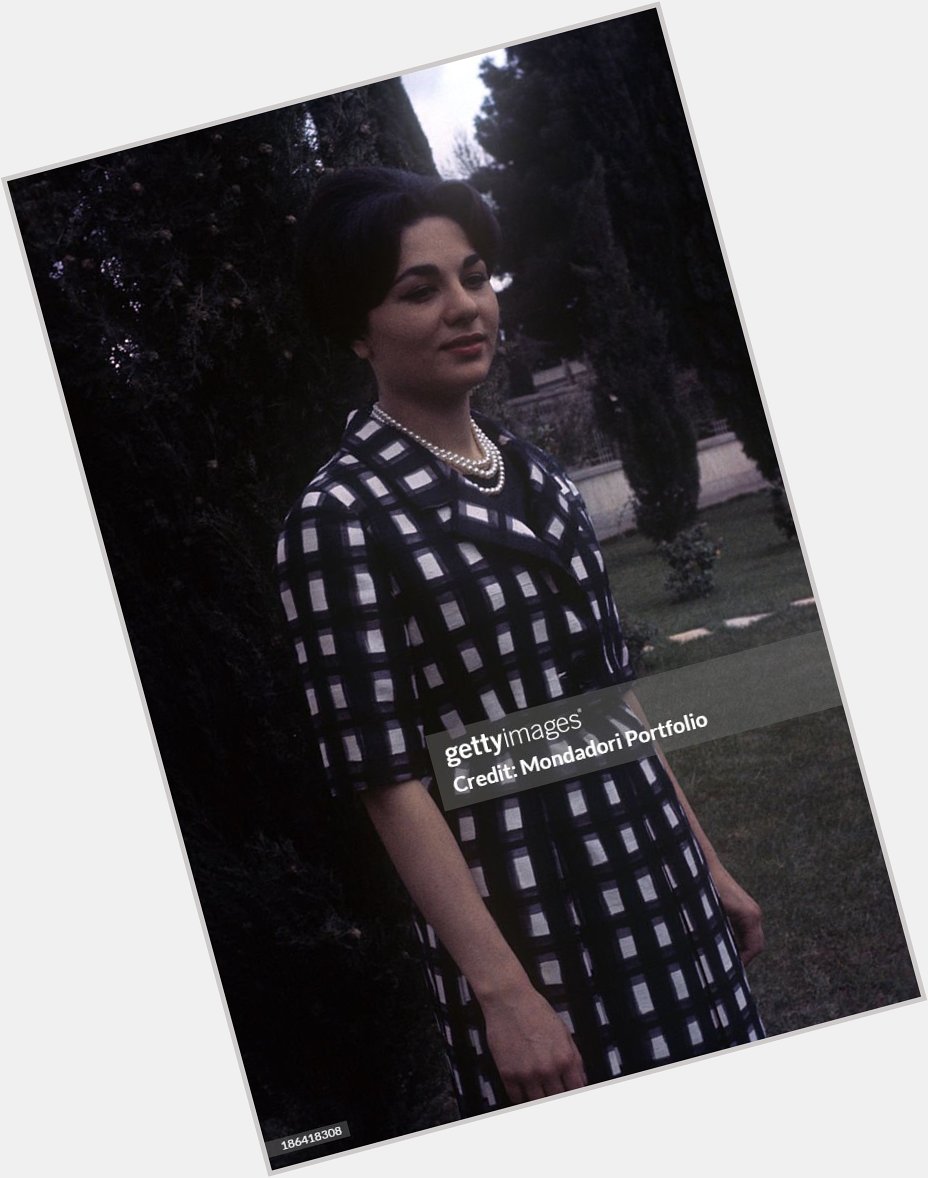 Farah Pahlavi new pic 9