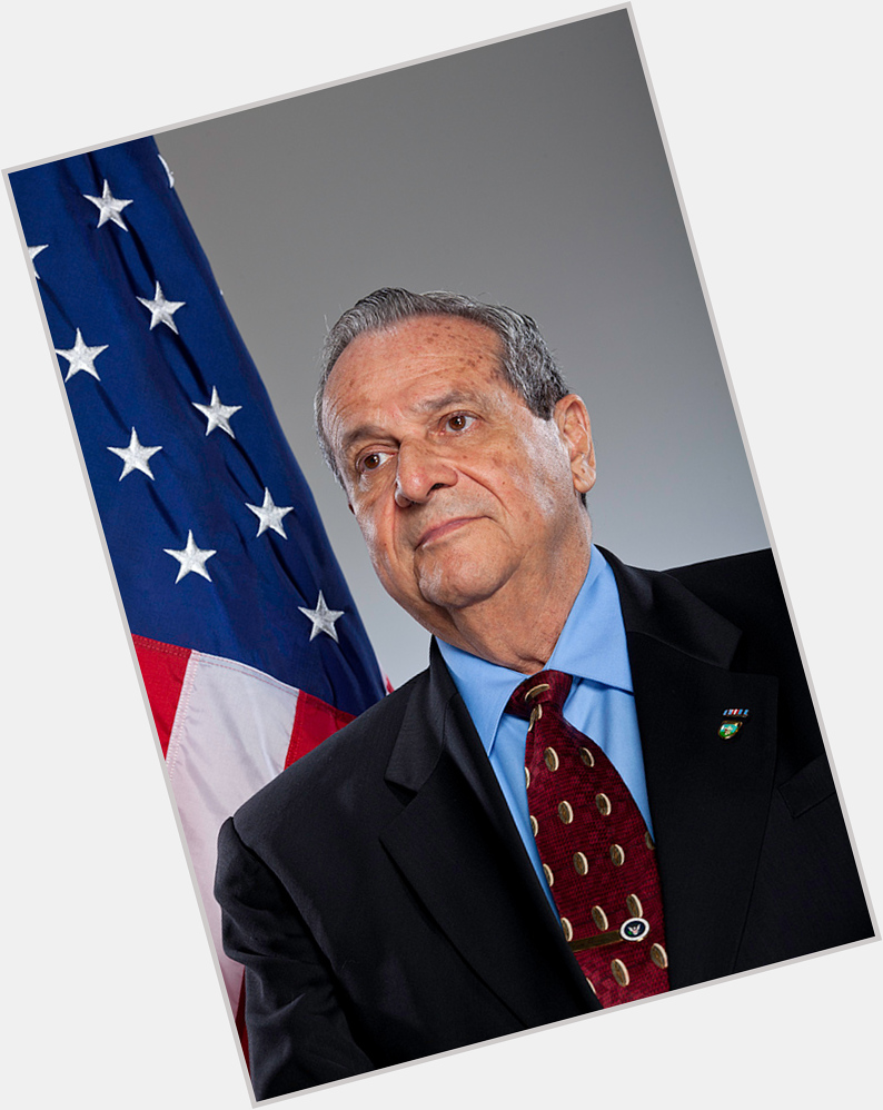 Felix Antonio Rodriguez picture 1