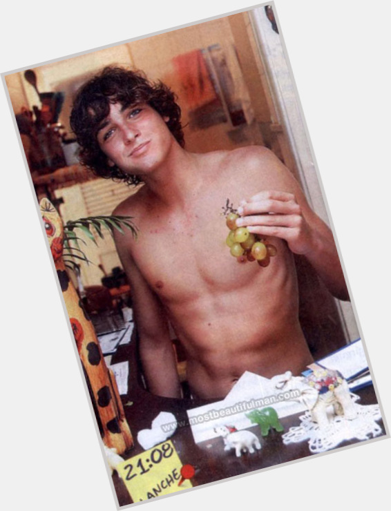 Felipe Dylon shirtless bikini