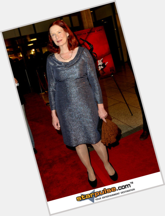 Frances Conroy Average body,  red hair & hairstyles