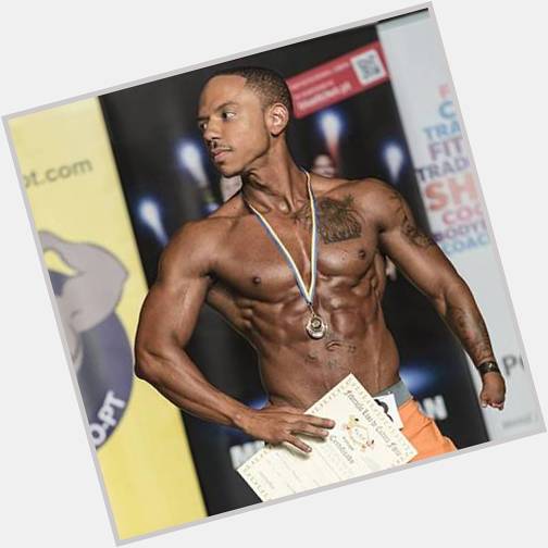 Gerson Da Silva Athletic body,  dark brown hair & hairstyles