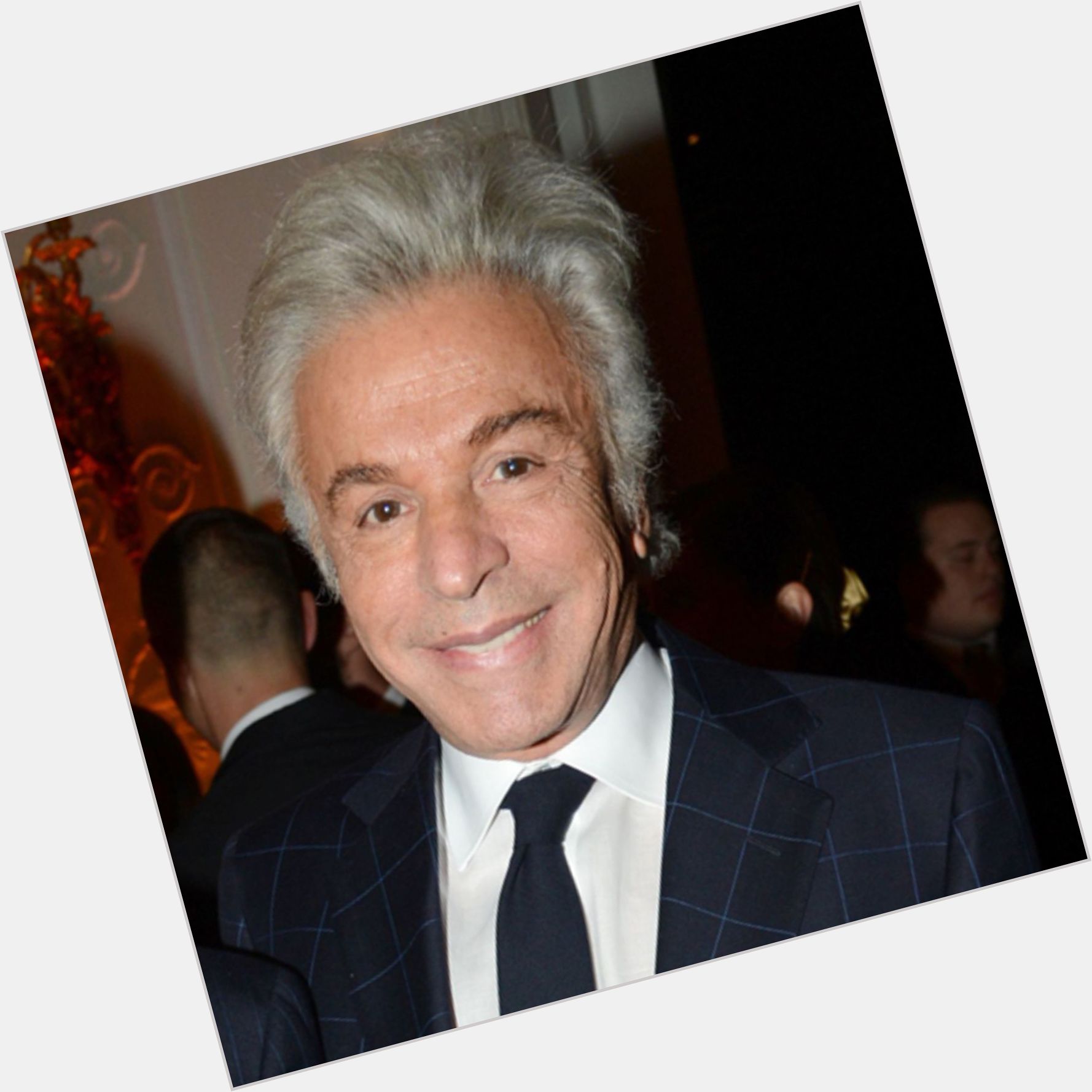 Giancarlo Giammetti Average body,  grey hair & hairstyles