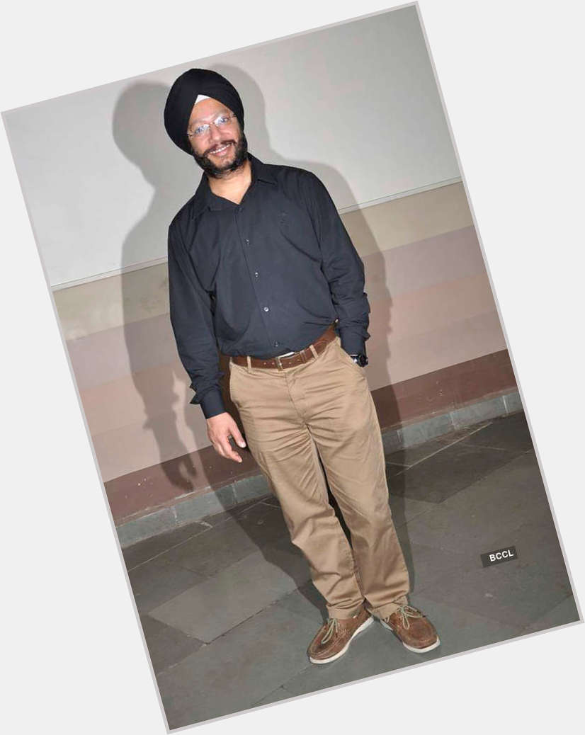 Gurdeep Singh Average body,  bald hair & hairstyles