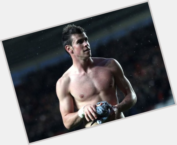 Gareth Bale shirtless bikini