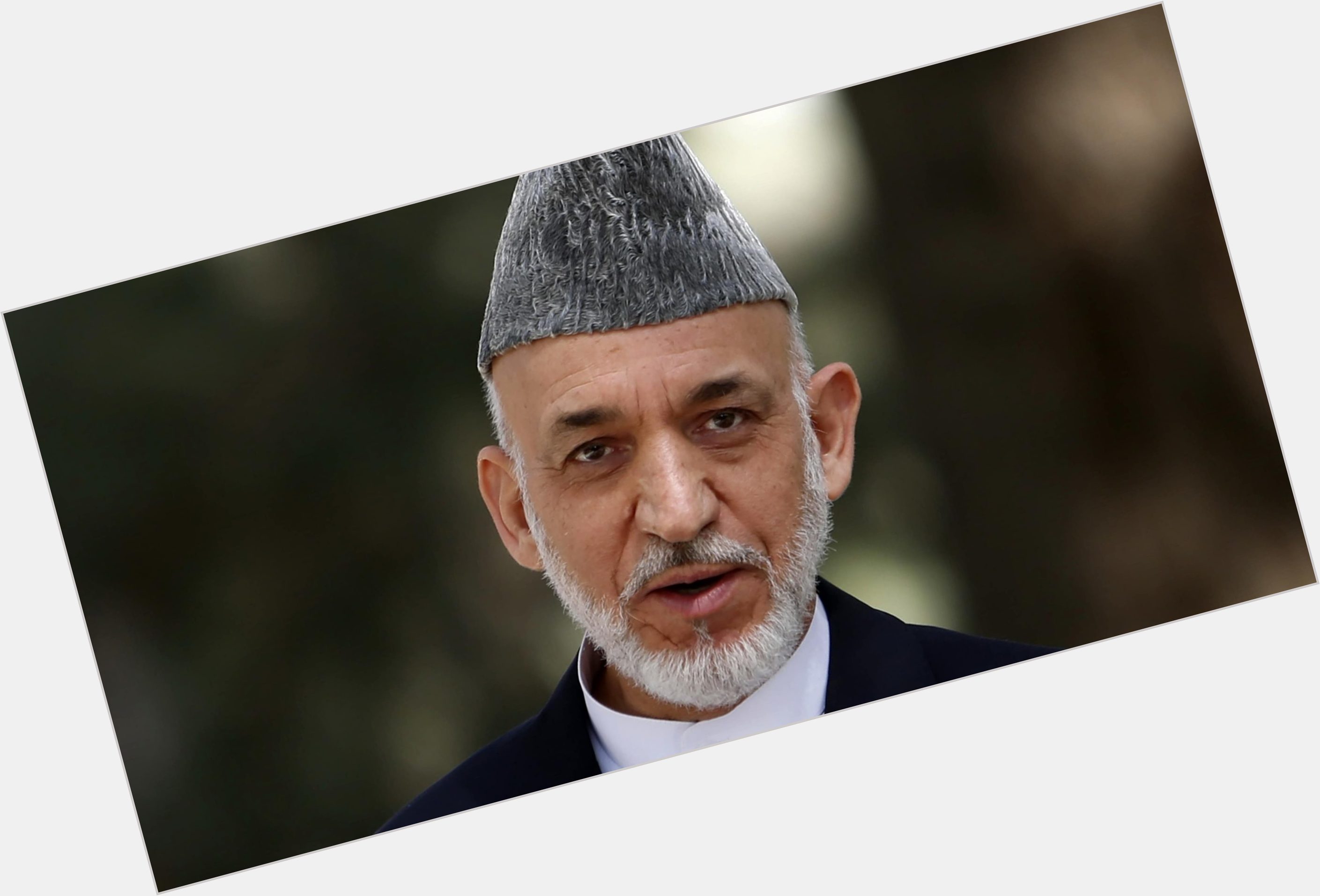 Hamid Karzai Average body,  bald hair & hairstyles