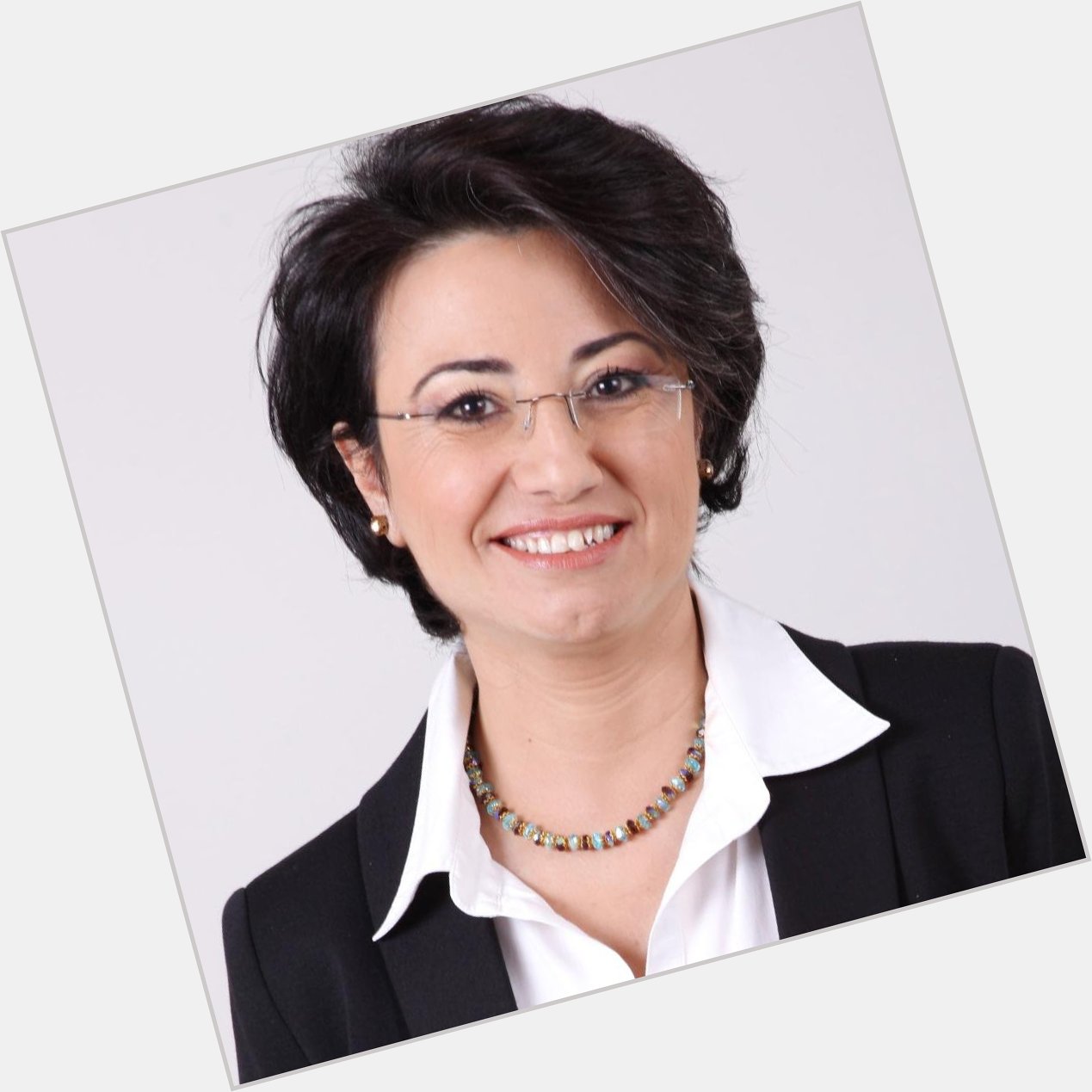 Haneen Zoabi full body 3