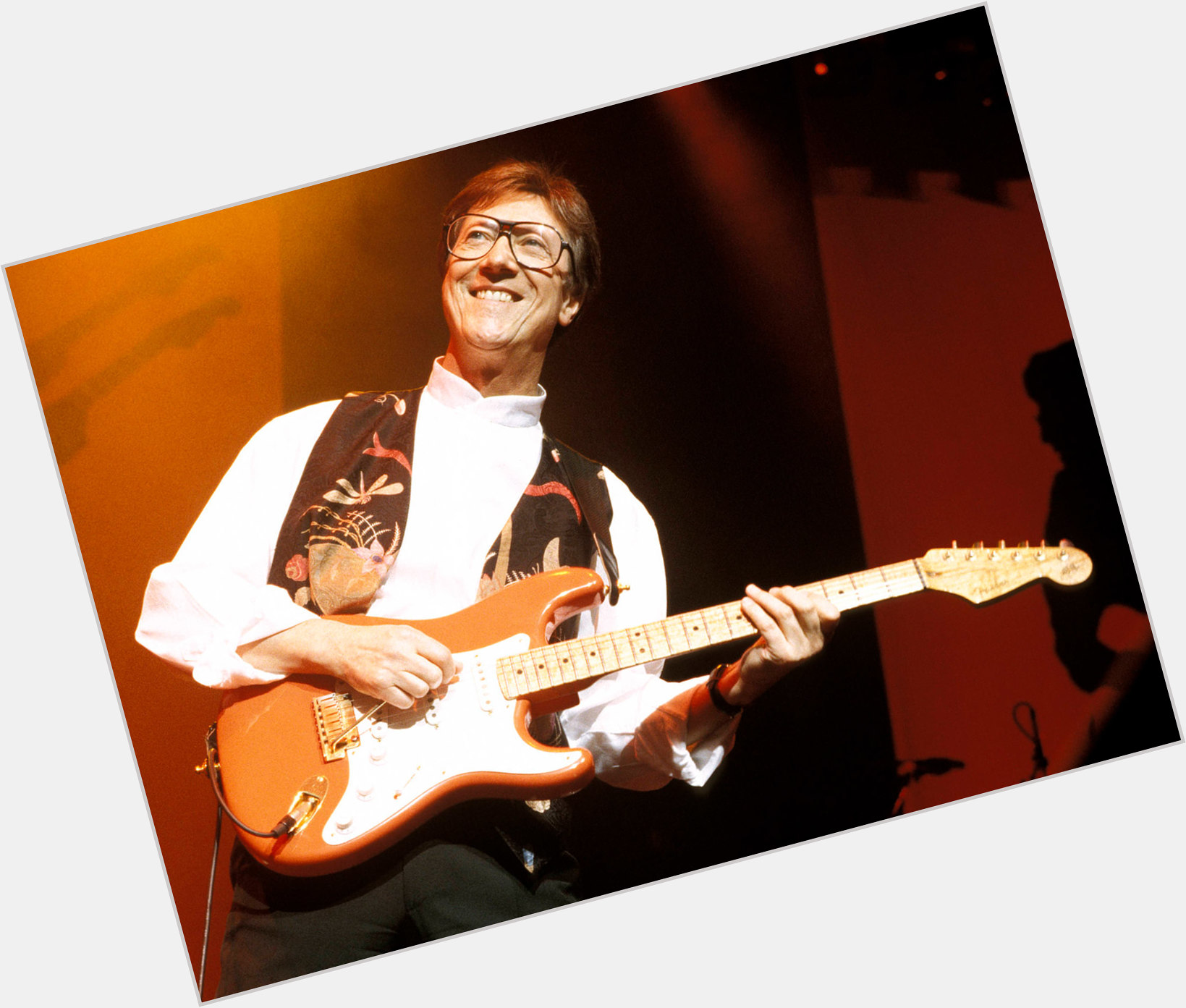 Hank Marvin new pic 1
