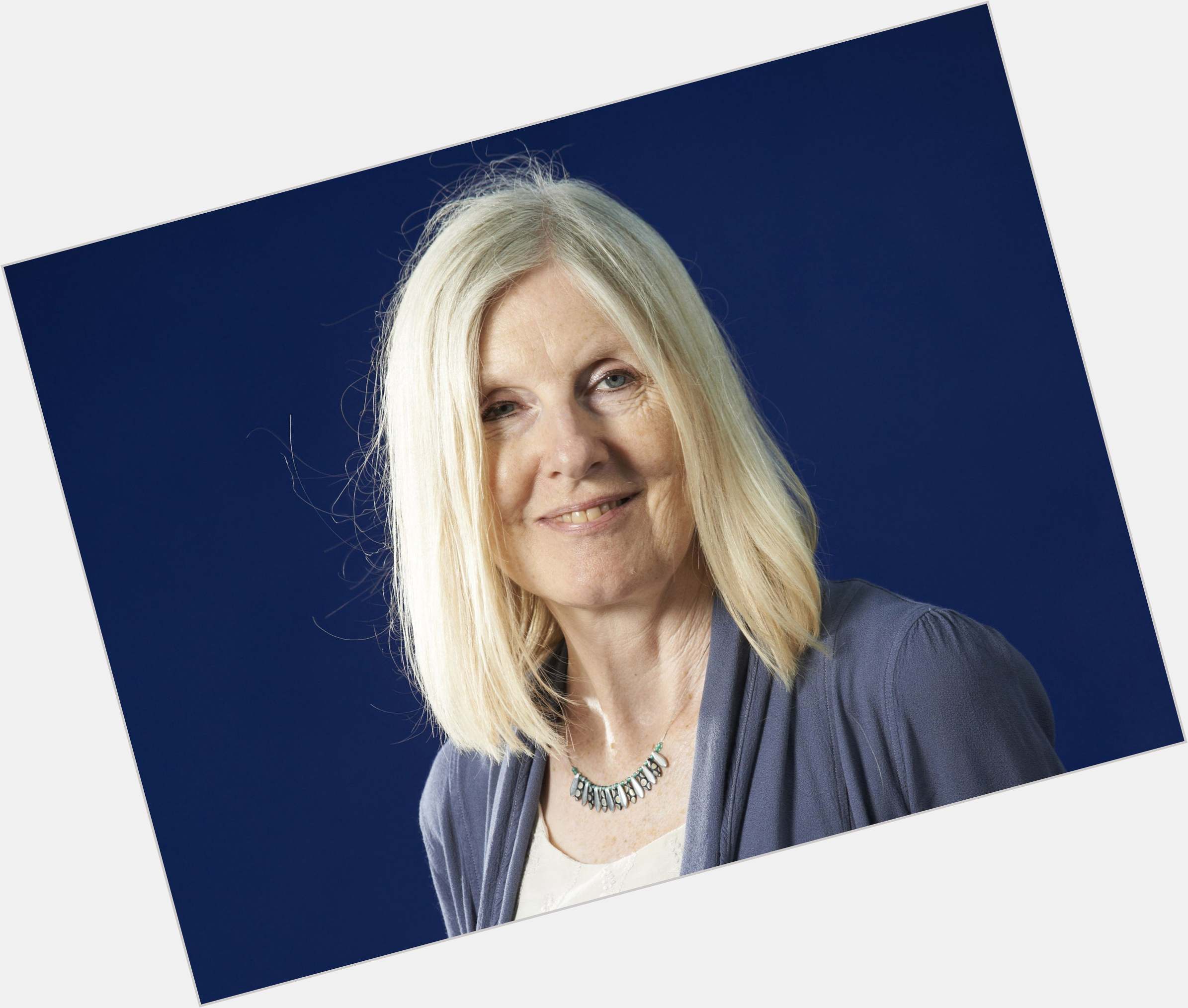 Helen Dunmore full body 5