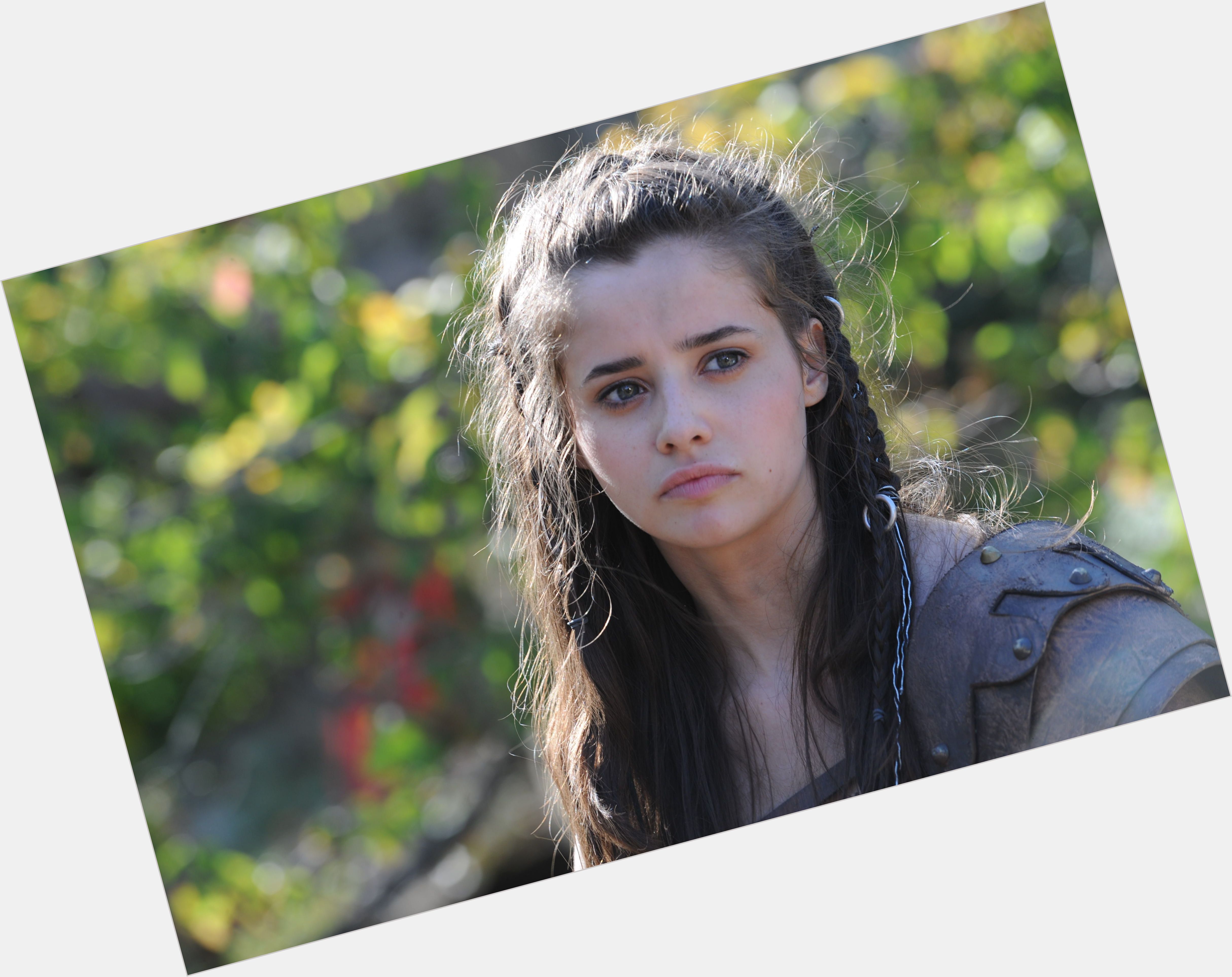 Holly Earl  