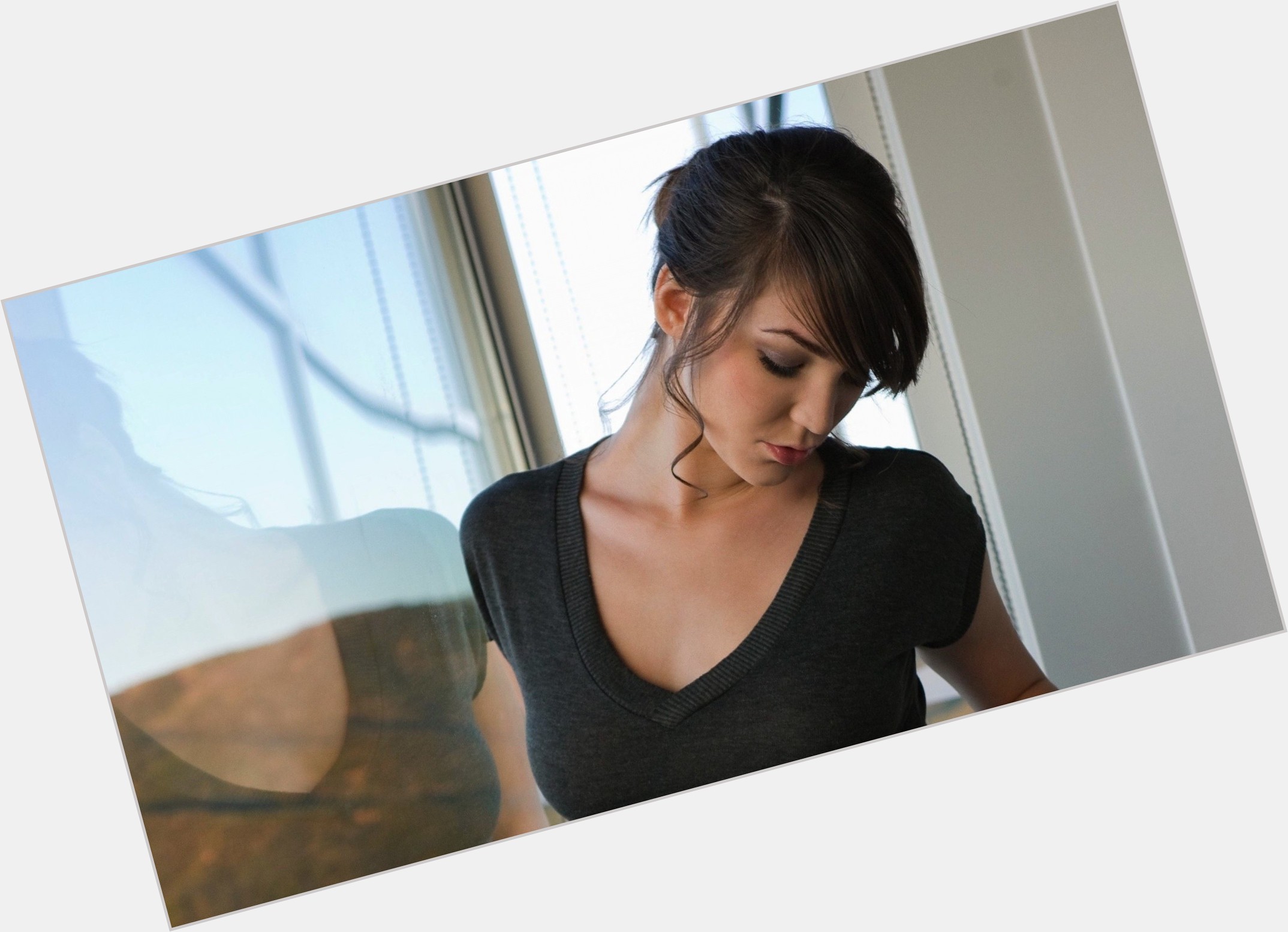Holly Michaels picture 5