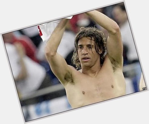 Hernan Crespo Athletic body,  black hair & hairstyles