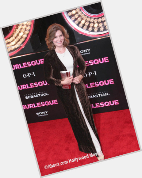 Isabella Hofmann full body 8