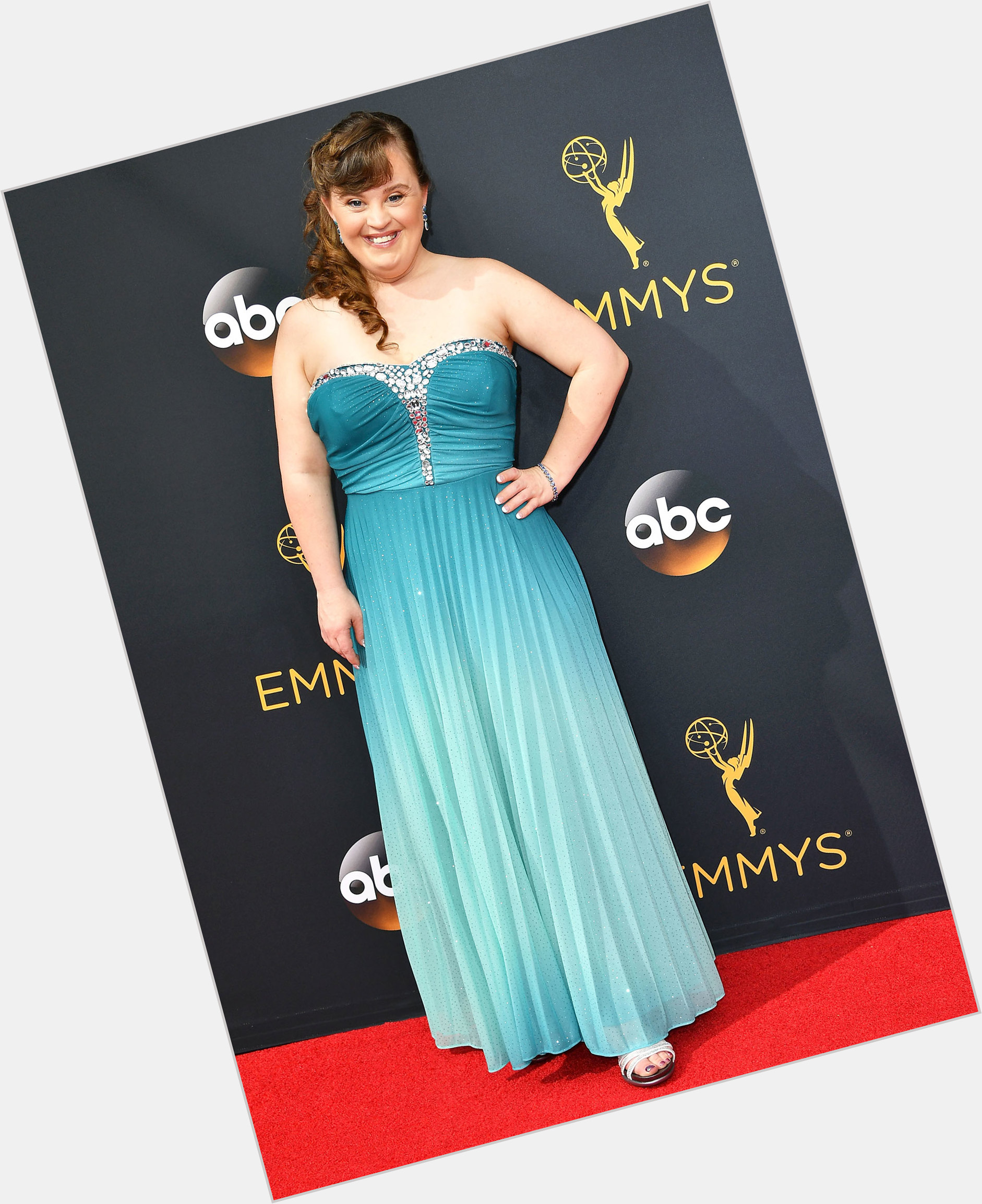 Jamie Brewer full body 3