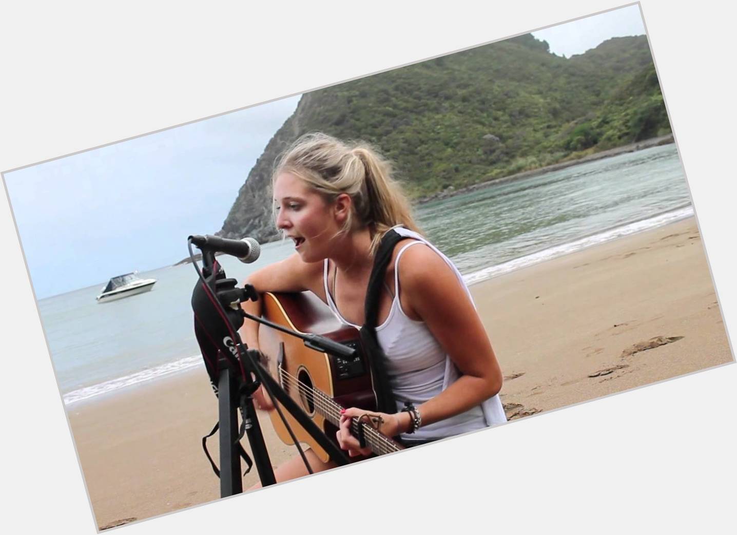 Jamie McDell sexy 5