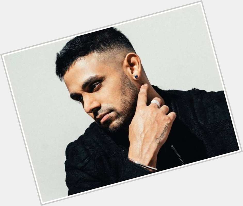 Jaz Dhami new pic 1