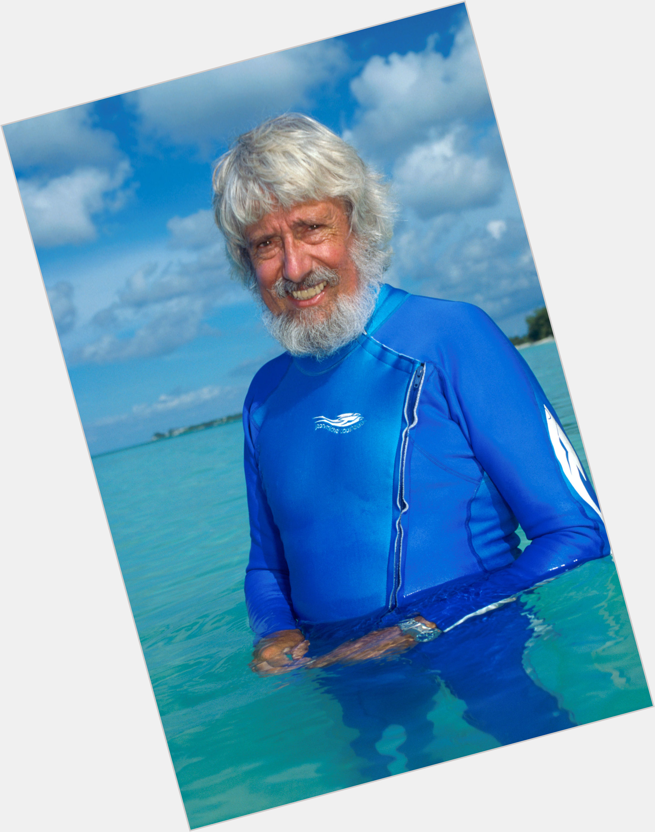 Jean Michel Cousteau Athletic body,  grey hair & hairstyles