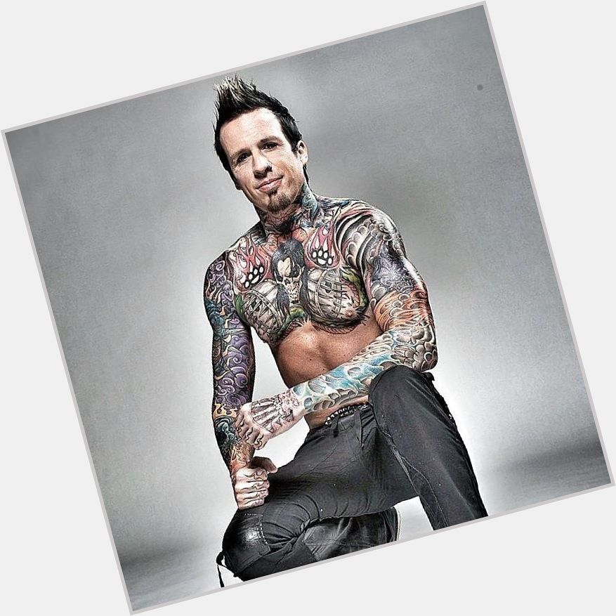 Jeremy Spencer Average body,  light brown hair & hairstyles