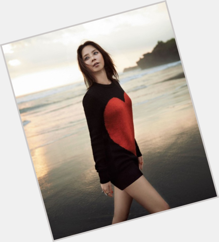 Ji Hyo Song shirtless bikini