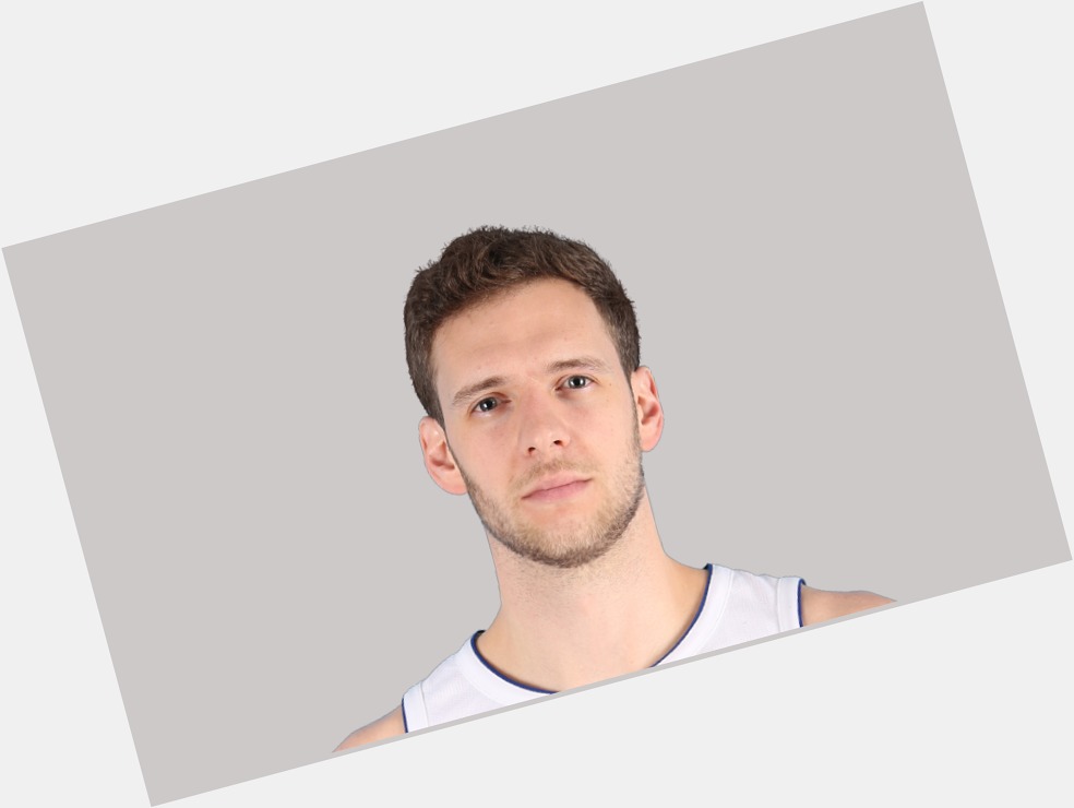 Jon Leuer picture 1