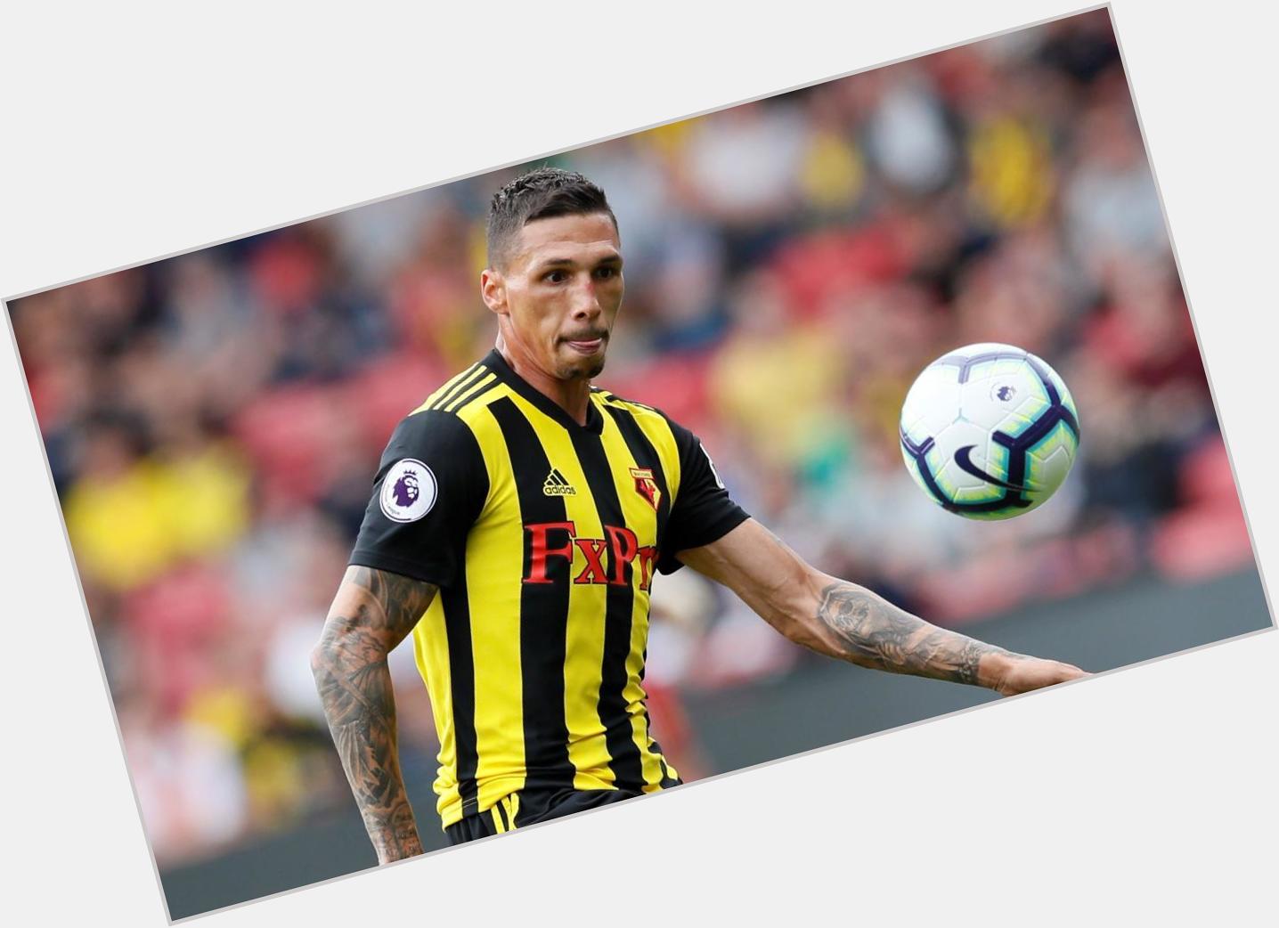 Jose Holebas dating 3