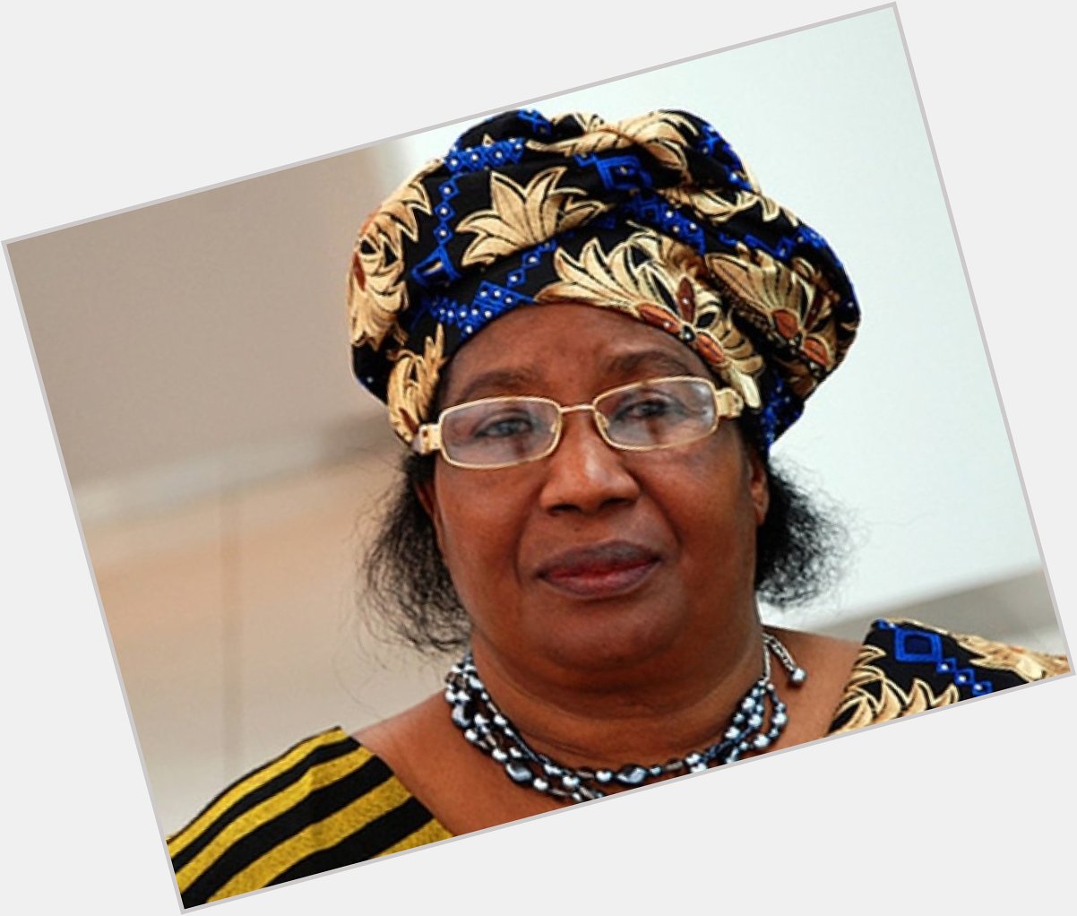 Joyce Banda full body 3