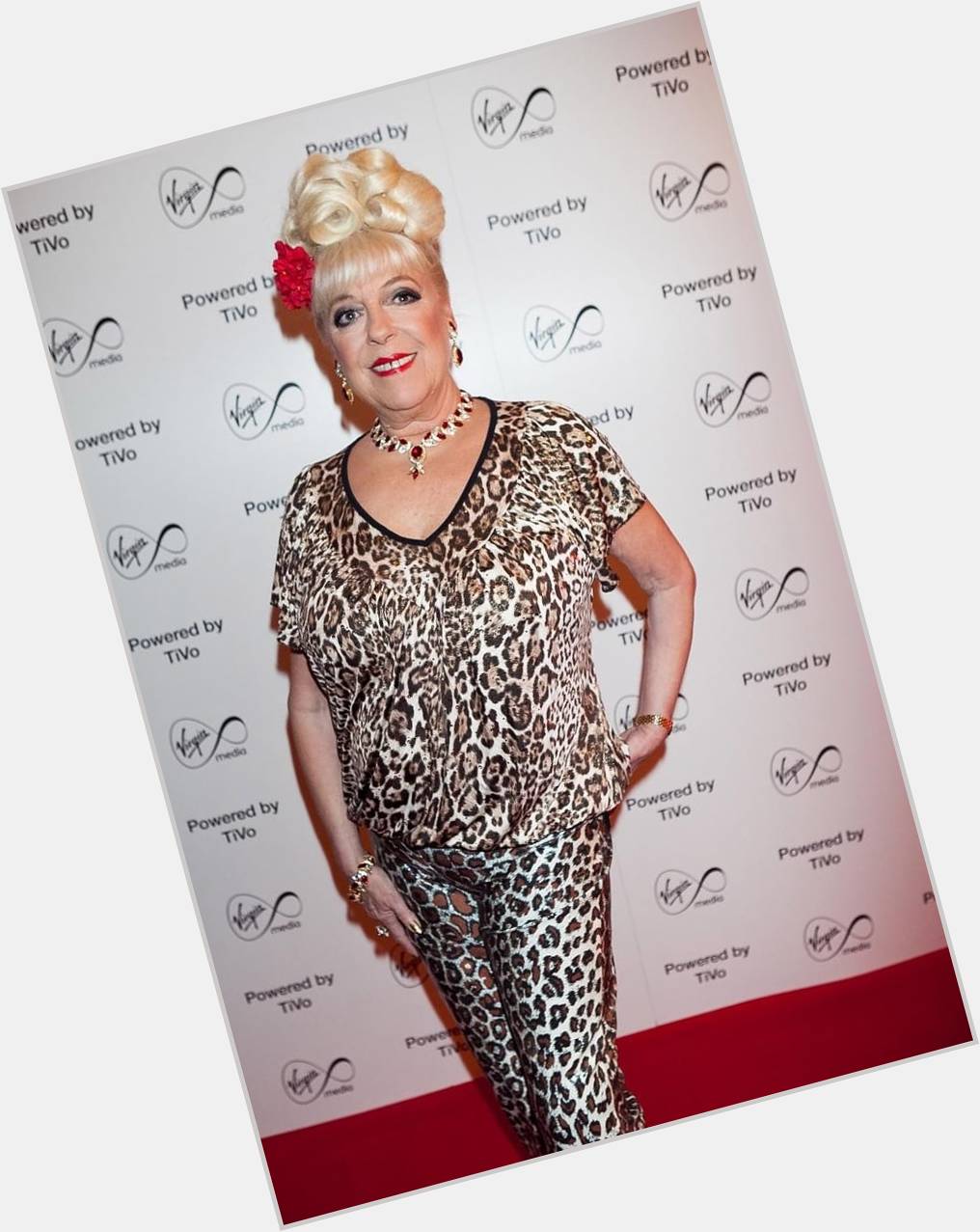 Julie Goodyear picture 1